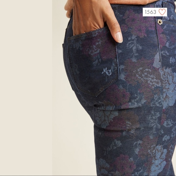 ModCloth Five Pocket Floral Skinny Jeans - Picture 4 of 10